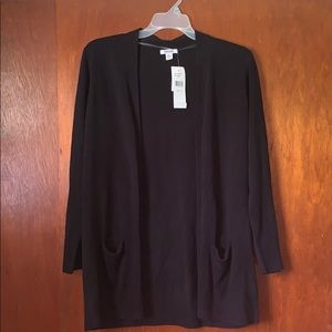 Black cardigan size 3x w/pockets